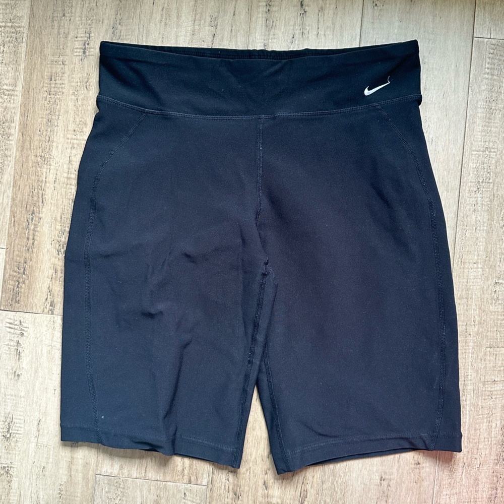vintage women’s Nike biker shorts Small